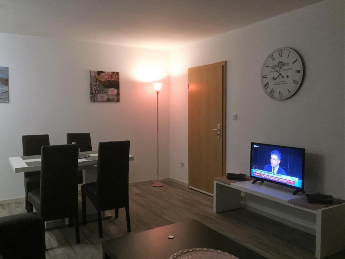 Hotel Haus Am Burggraben Hinte Zewnętrze zdjęcie